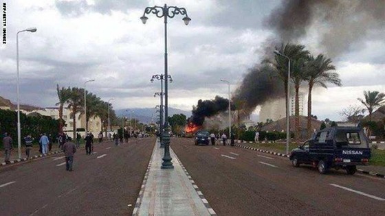 مصر: هجوم بقذائف الهاون على معسكر في الشيخ زويد