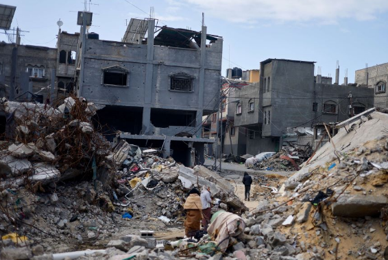 صحة غزة: 11 ألف مفقود تحت الأنقاض