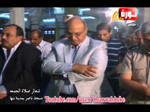 بالفيديو ..  خطأ في الصلاة يفجر "بركان سخرية" على مدير أمن مصري