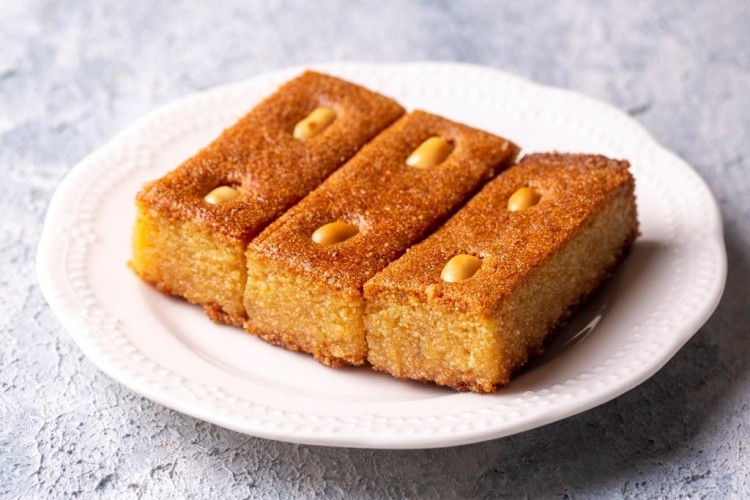 طريقة عمل الهريسة العادية بالسميد