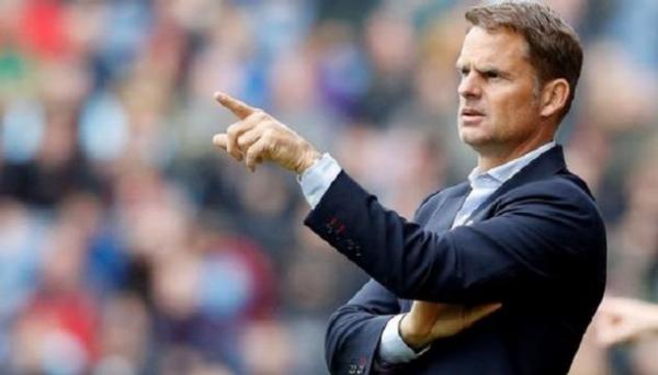 أحدث الضحايا  ..  دي بور يرحل عن منتخب هولندا بعد توديع يورو 2020