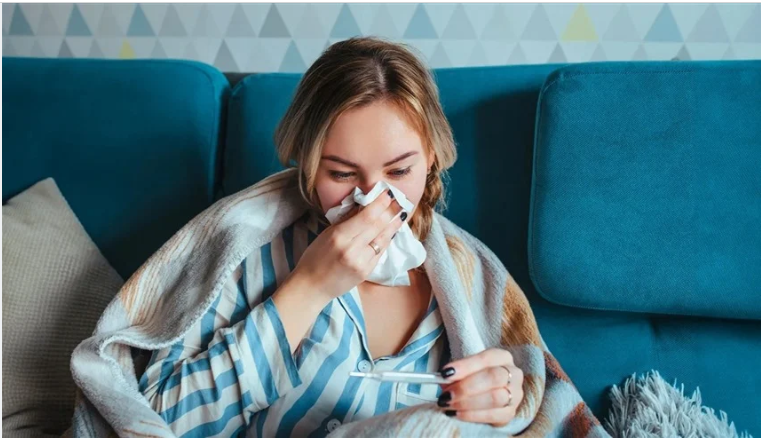 خرافة أم نصيحة طبية؟ هل يجب تجويع المصاب بالحمّى وإطعام مريض الزكام؟