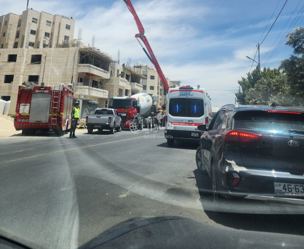 أنباء عن وفاة شخص وإصابة سيدتين جراء حادث دهس في مرج الحمام - صور 