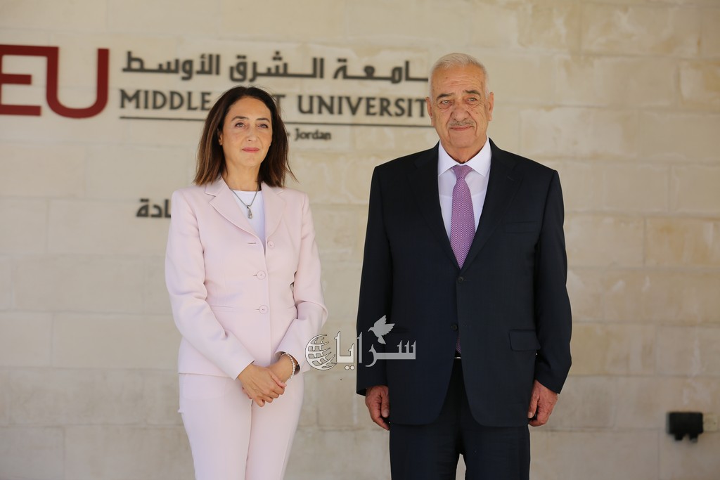 لقاء يناقش مستقبل التعليم الإعلامي في ظل الثورة الرقمية في جامعة الشرق الأوسط  ..  صور