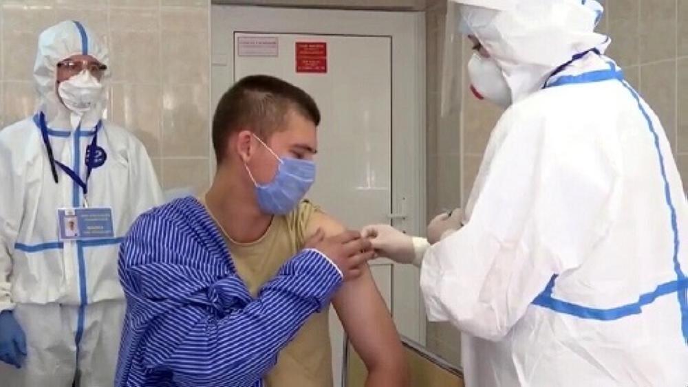 روسيا تبدأ بتلقيح السكان ضد فيروس كورونا اعتباراً من هذا التاريخ  ..  تفاصيل