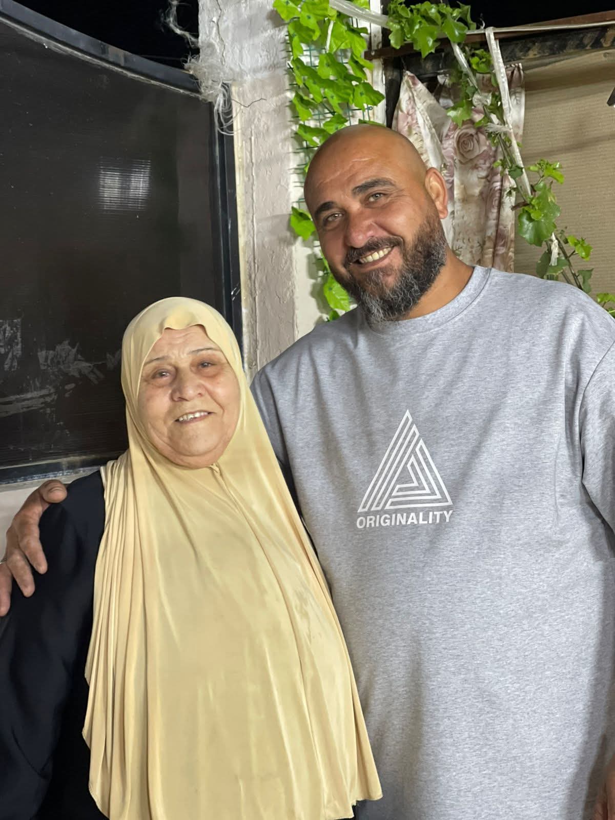 تهنئة ومباركة بالحج للحاجه ام مأمون والحاج مأمون حماد