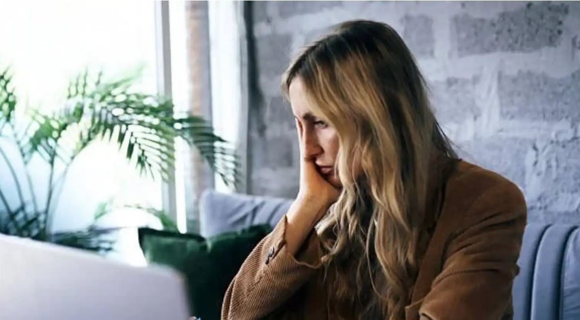 ماذا يحدث لجسمك بعد 25 دقيقة من الجلوس المتواصل؟ 