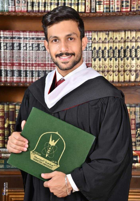 حازم نماس  ..  مبارك التخرج