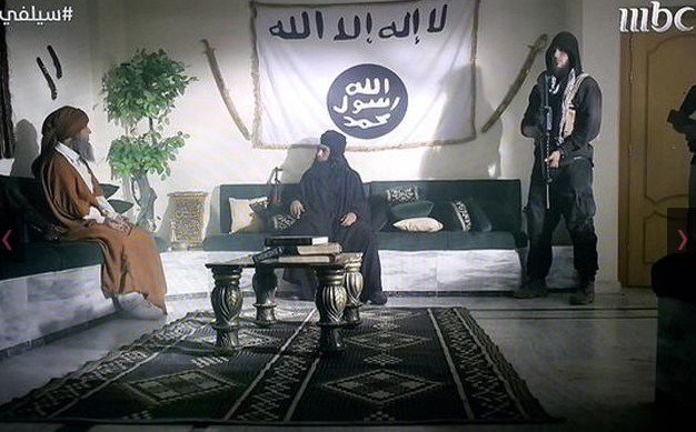 ناصر القصبي يستفز الدواعش للمرة الثانية في "سيلفي"