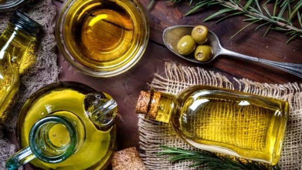 أخطاء شائعة في تخزين زيت الزيتون تفسده وتقلل فوائده ..  الطريقة الصح