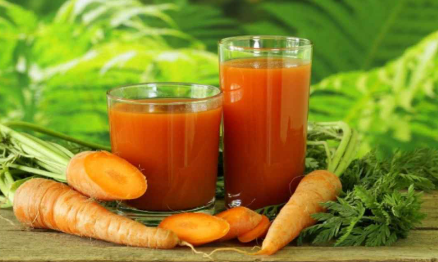 وفاة اختصاصي تغذية أفرط بشرب "عصير الجزر"