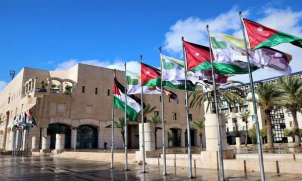 بينهم مدراء ورؤساء أقسام  ..  الأمانة تحيل 620 موظفًا الى التقاعد ..  أسماء