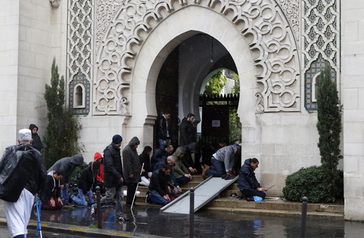 فرنسا تعلن أنها ستغلق مسجدا جديدا