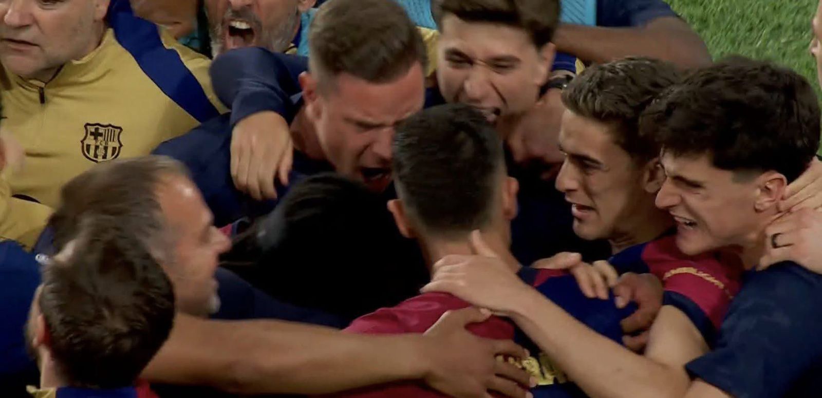 بالفيديو ..  برشلونة يسجل هدف التعادل امام ريال مدريد في الدقيقة 84 لتصبح النتيجة 2-2 - تحديث مستمر