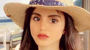 بالفيديو  ..  فوز العتيبي تطل بدون فلتر والجمهور يتفاعل معها 