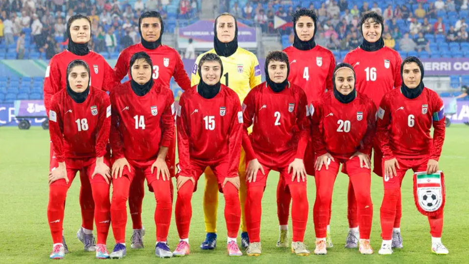 بعدما سحبن اللجوء ..  لاعبات منتخب إيران يصلن تركيا