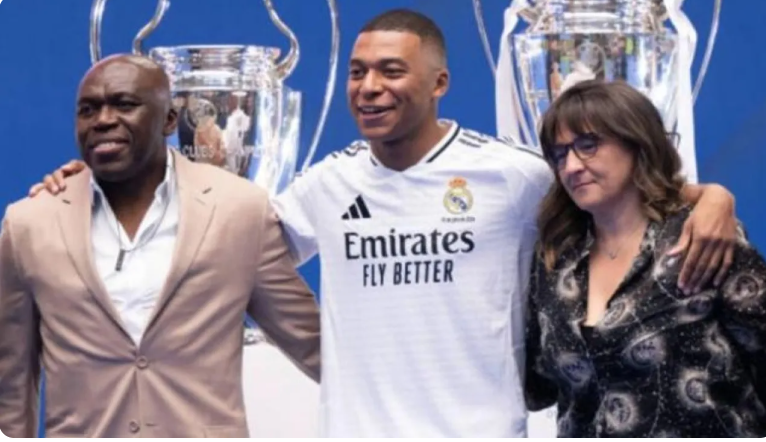 مفاجأة ..  راتب والدة مبابي يحرج 7 نجوم في ريال مدريد