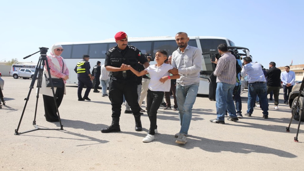 الأردن ينفذ إجلاء بريًا لـ34 مريضًا من غزة برفقة 97 مرافقًا الأربعاء
