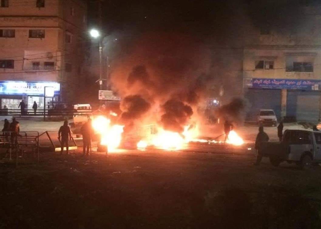 تجدد إطلاق النار في عنجرة بعد انتهاء اجتماع المحتجين وفشل التهدئة 