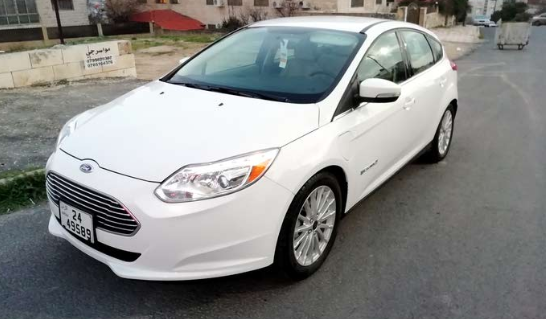 ford Focus فورد فوكس 2017 كلين كار فاكس فحص كامل ممشى 4000 مايل بحاله وكاله  