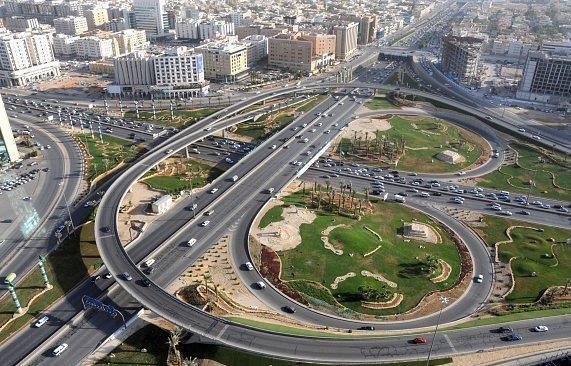 دولة خليجية بالمركز السادس عالميًّا بجودة الطرق