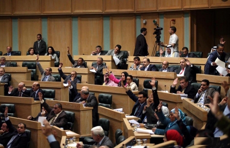 القانونية النيابية تقر مشروع القانون المعدل لقانون نقابة الصحفيين لسنة 2014