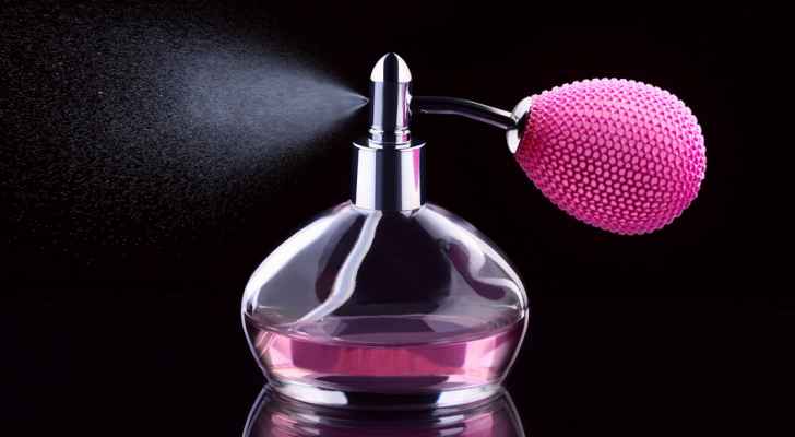 8 علامات واضحة تجعلك تميز بين العطر المزيف والأصلي
