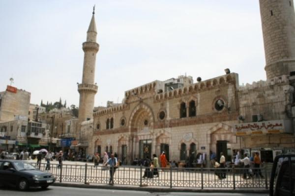 استنساخ منبر جديد في المسجد الحسيني يماثل منبر صلاح الدين في الاقصى  .. تفاصيل 