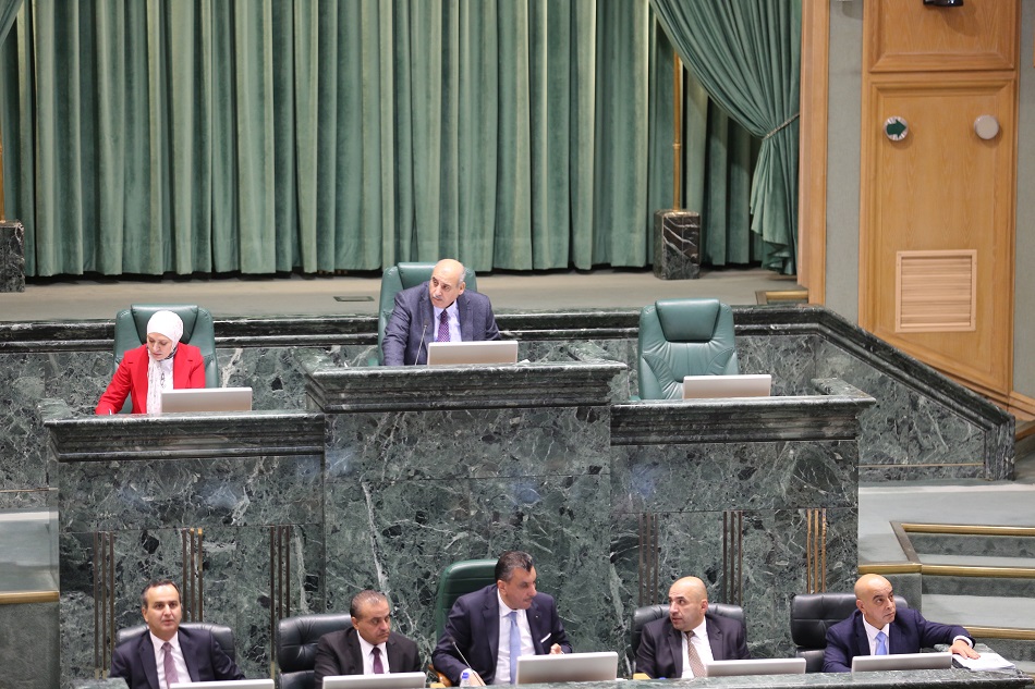 نواب يناقشون المصفوفة الأمنية بشأن الإعادة للحكام الإداريين