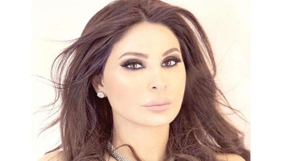 صورة ..  شاهد علامات المرض تظهر على إليسا
