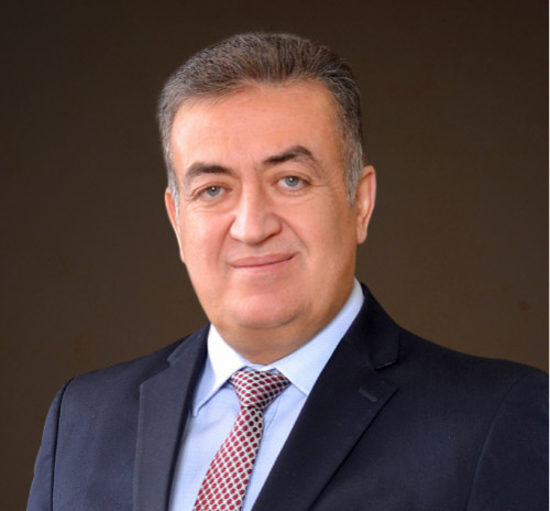 الدكتور عاصم منصور ..  رجل تعجز الكلمات عن وصفه وتجف الاقلام أمام حجم انجازاته