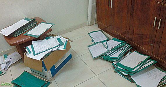 مسؤول يدير شركة في الجنوب يؤخر معاملات المواطنين لاسابيع 