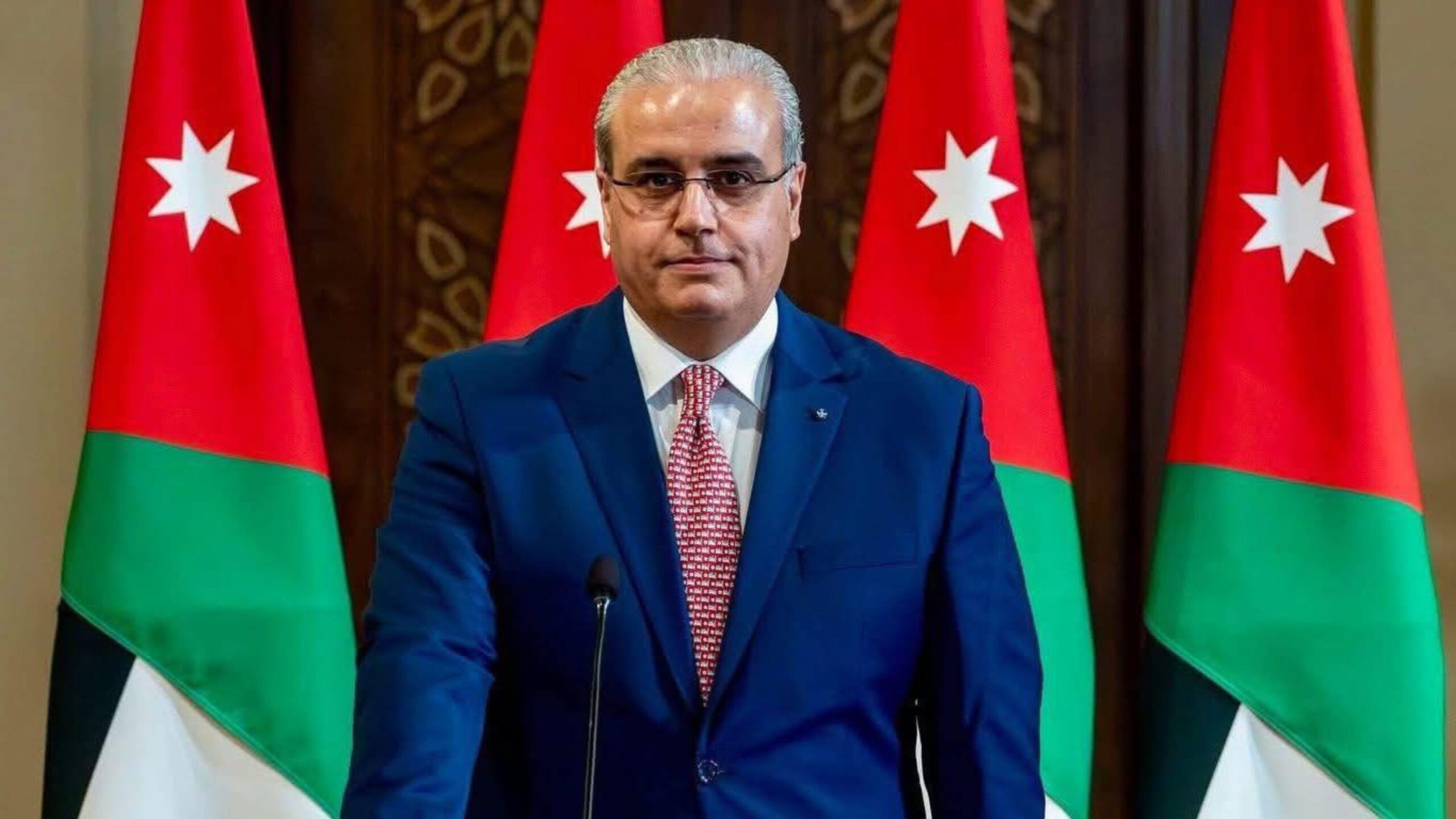 أهالي البيضاء يناشدون وزير الصحة لافتتاح مركزهم الطبي المتعطل منذ عام