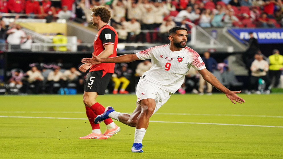 علي علوان يسجل أول هدف تاريخي للأردن في كأس العالم