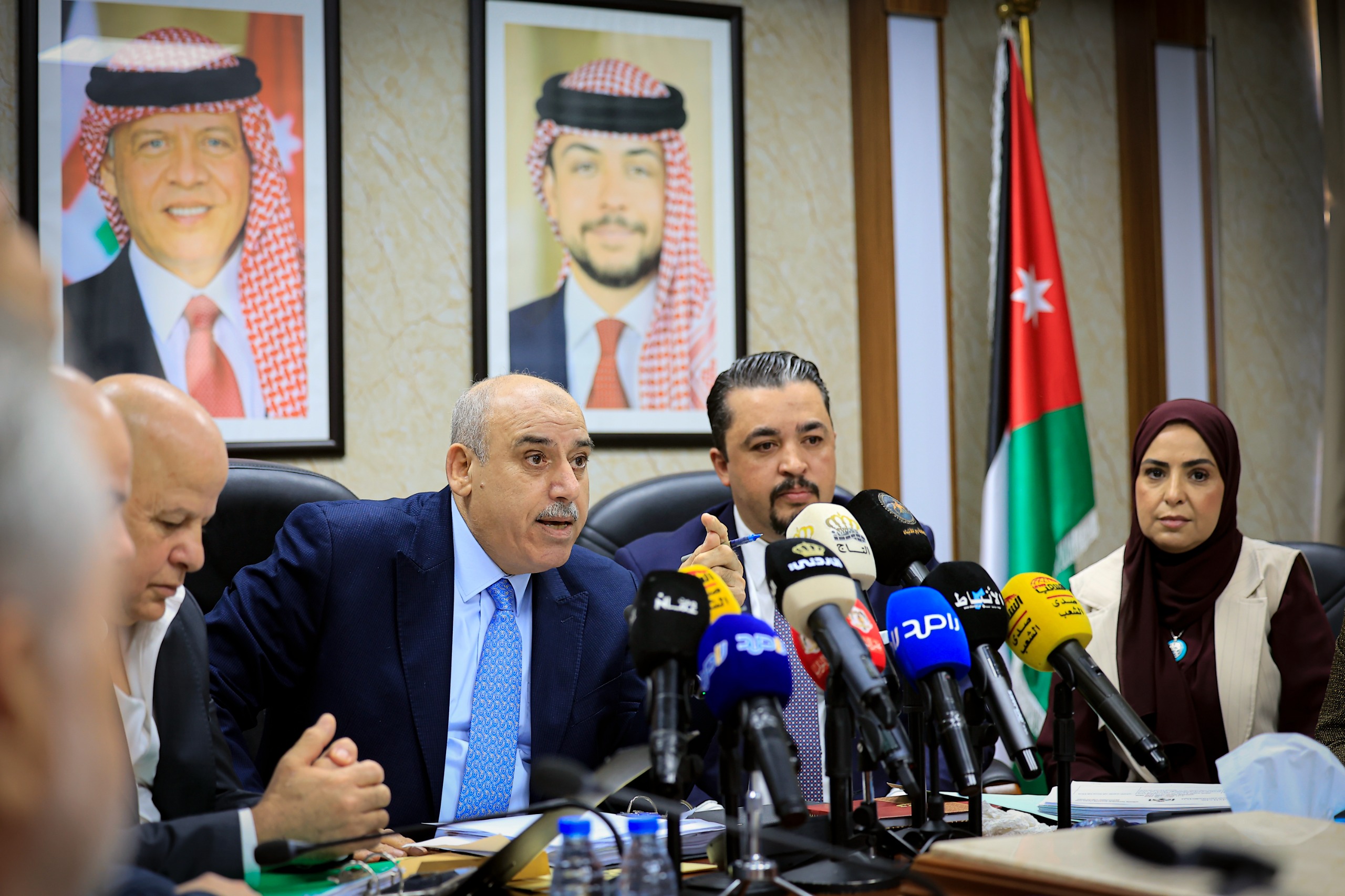  القاضي: مشاركة الأحزاب السياسية يسهم في تجويد التشريعات ..  “العمل النيابية” تبحث مع الأحزاب مشروع معدل قانون الضمان الاجتماعي