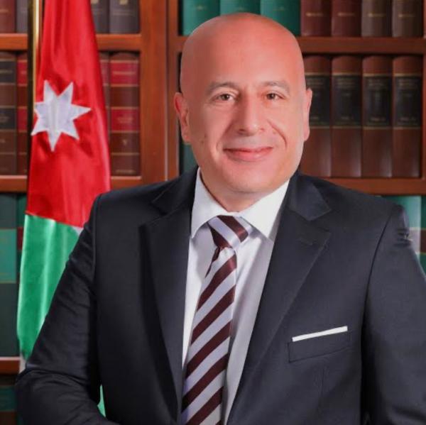 وزير الصحة يكلف الدكتور حازم القرالة مديرًا لمديرية ترخيص المهن والمؤسسات الصحية