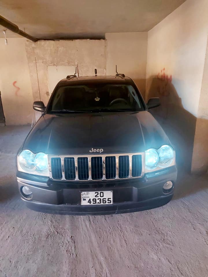 جيب جراند شيروكي 2006