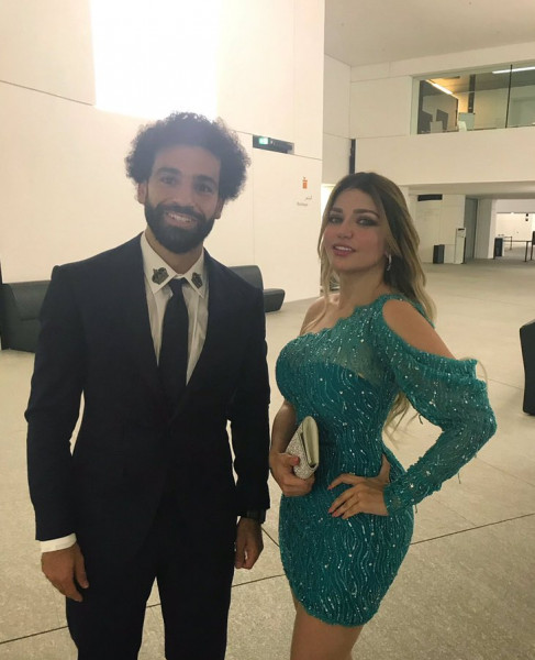 بعد قضية زواجها السري ..  قصة صورة الإعلامية ياسمين الخطيب مع محمد صلاح