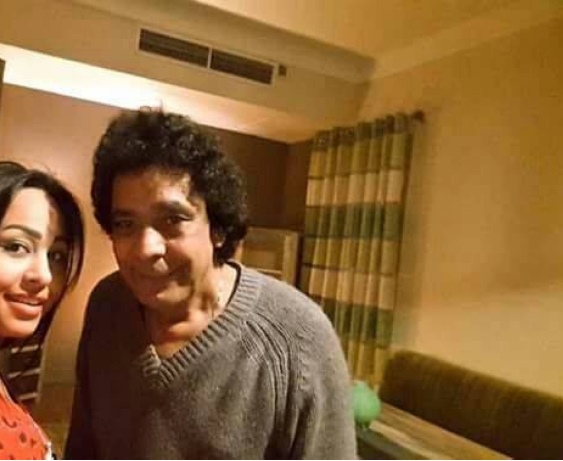 شائعة زواج محمد منير العرفي تعود والسبب 