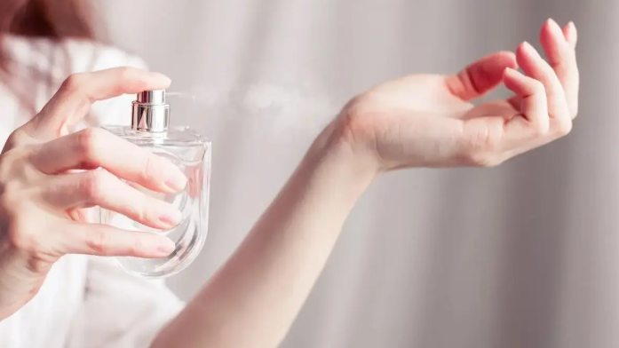 أكثر 10 عطور مبيعاً في العالم ..  زجاجة تُباع كل 30 ثانية