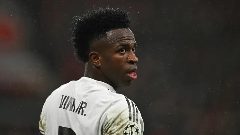 ريال مدريد "يرضخ" لفينيسيوس ويرفع عرضه الجديد