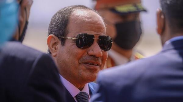 السيسي يعلن افتتاح أكبر مجمع سجون بمصر قريبا