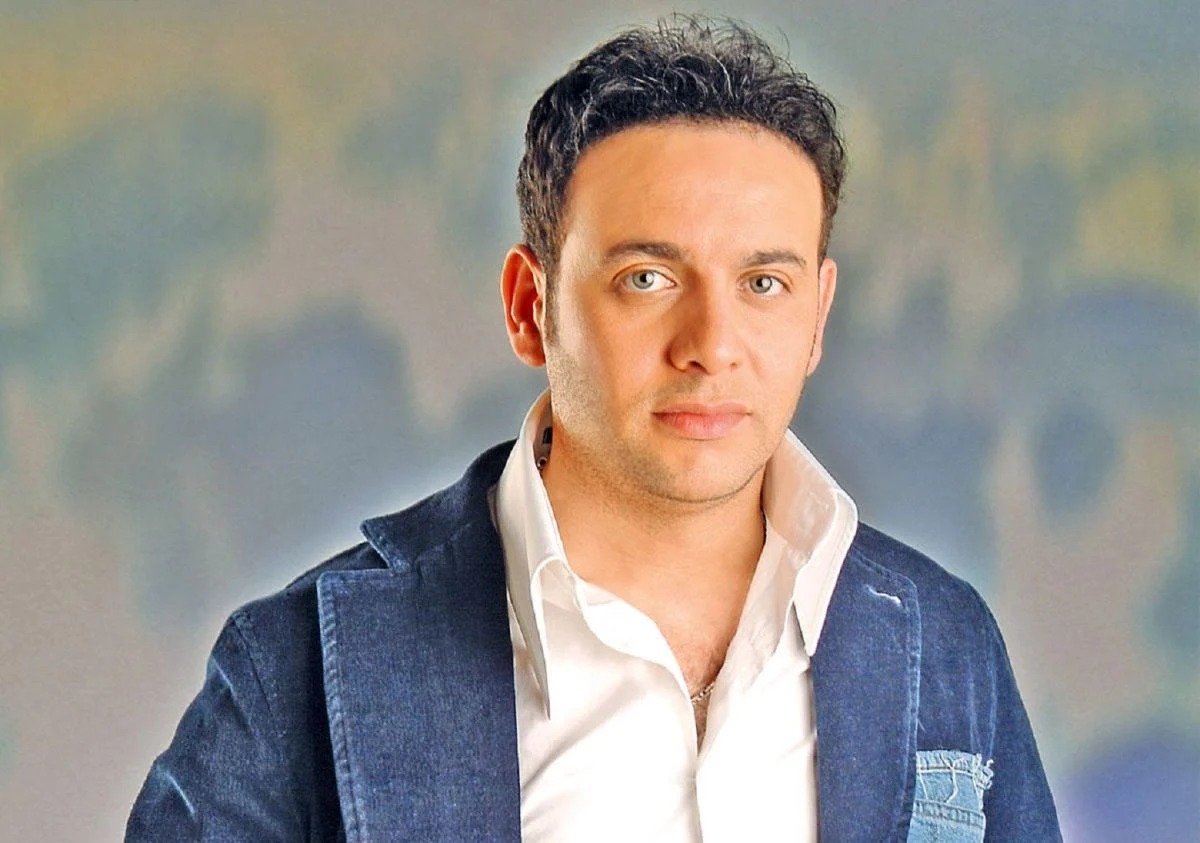 مصطفى قمر يعلّق على وفاة زوج شقيقته