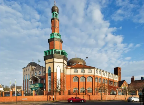 تصاعد الاعتداءات على المساجد في بريطانيا خلال 3 أشهر