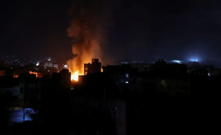 إعلام يمني: 3 غارات أميركية على مصنع في صنعاء