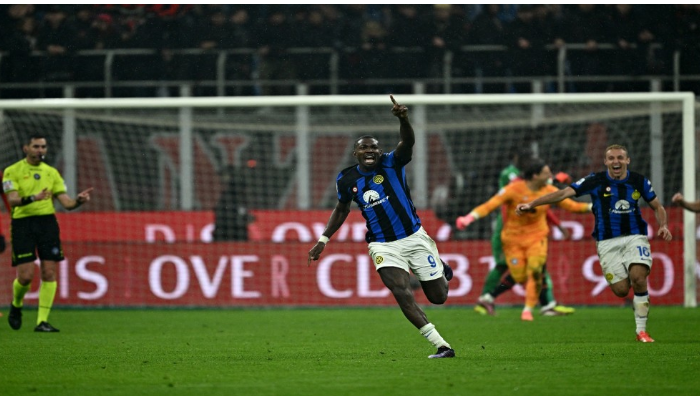 إنتر بطلا للدوري الإيطالي للمرة ال20 بعد فوزه على ميلان في عقر داره