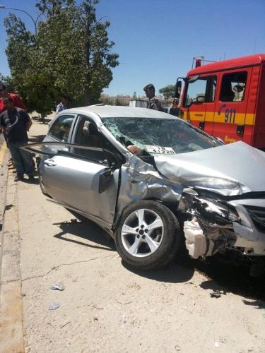 وفاتان و6 إصابات من عائلة واحدة بحادث تدهور في شارع الاردن