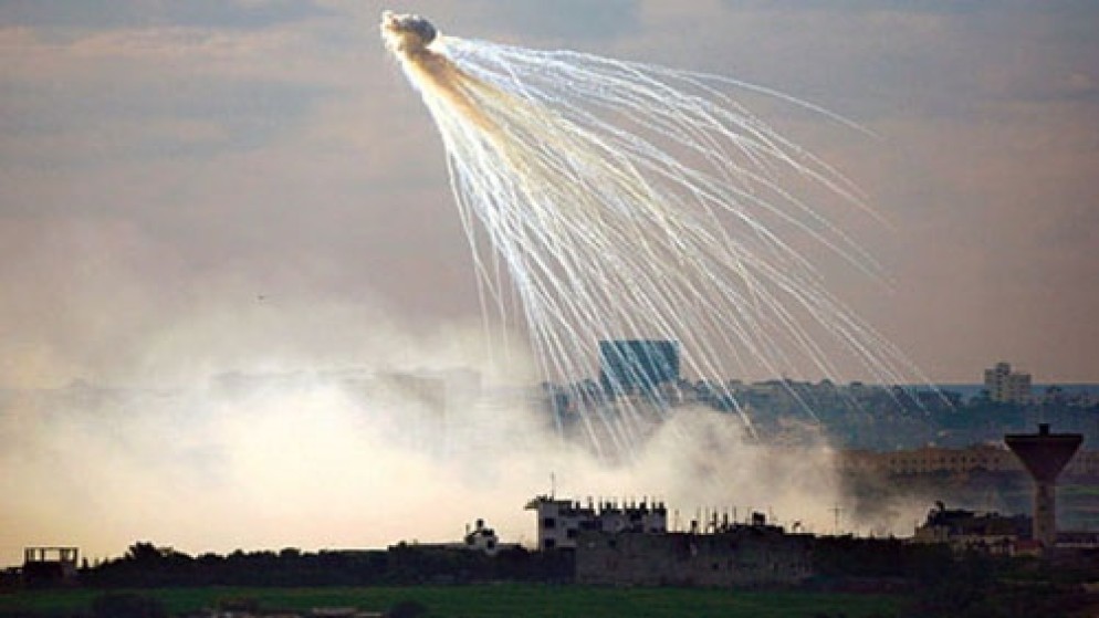 قصف "إسرائيلي" بالقذائف الفوسفورية على لبنان