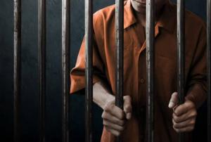 سجين يطالب بتأجيل موعد إعدامه ليتبرّع بكليته