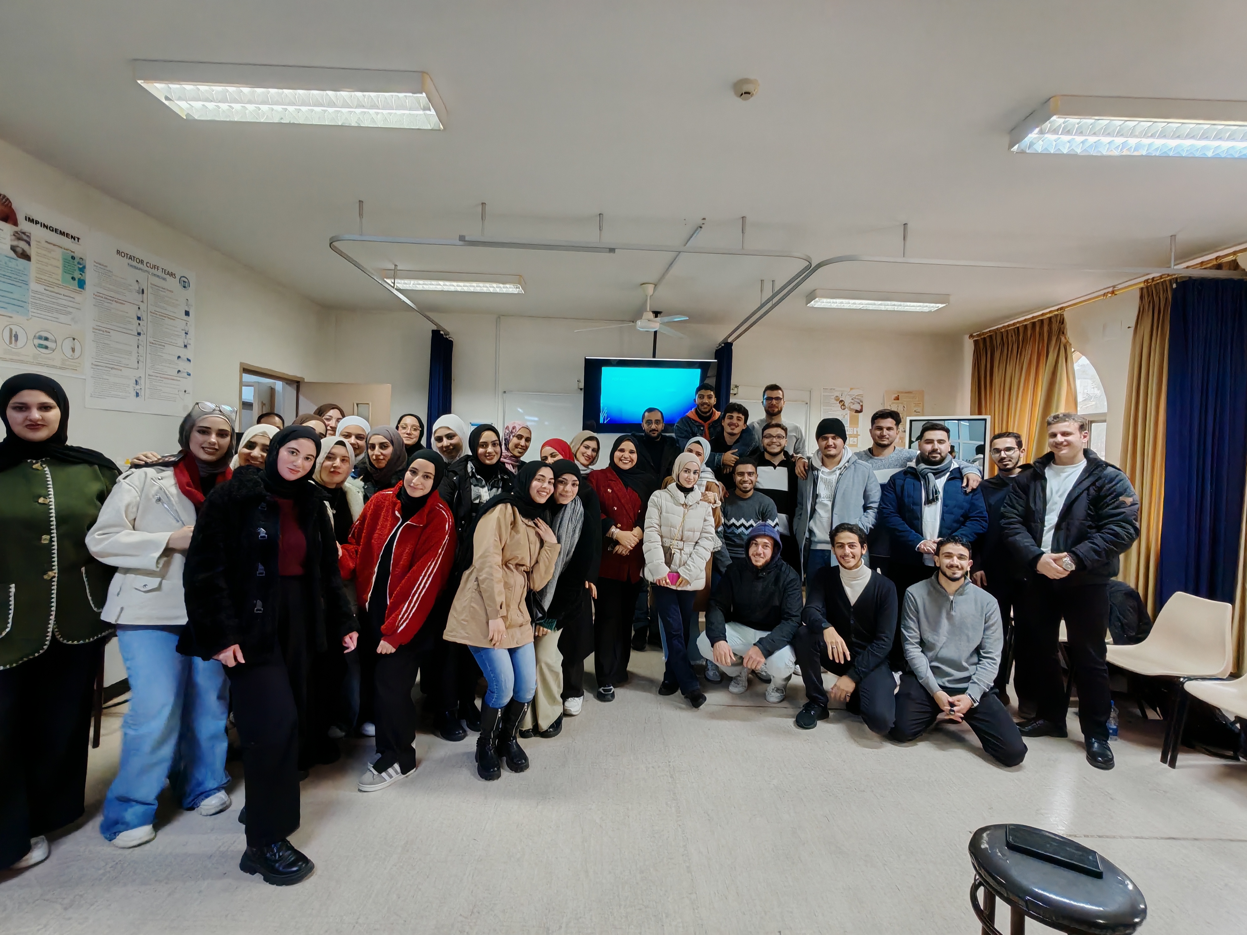 جامعة فيلادلفيا تنظم ورشة عمل متخصصة حول تقنيات “Kinesio Tape” في العلاج الطبيعي